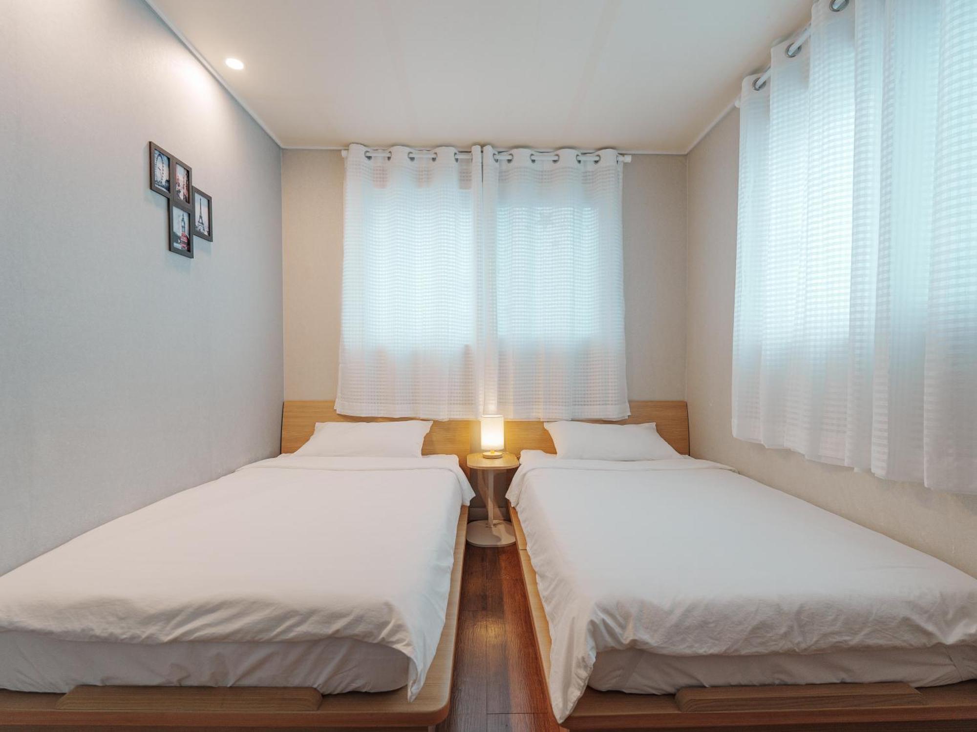 Rain Boots Guest House Инчон Екстериор снимка