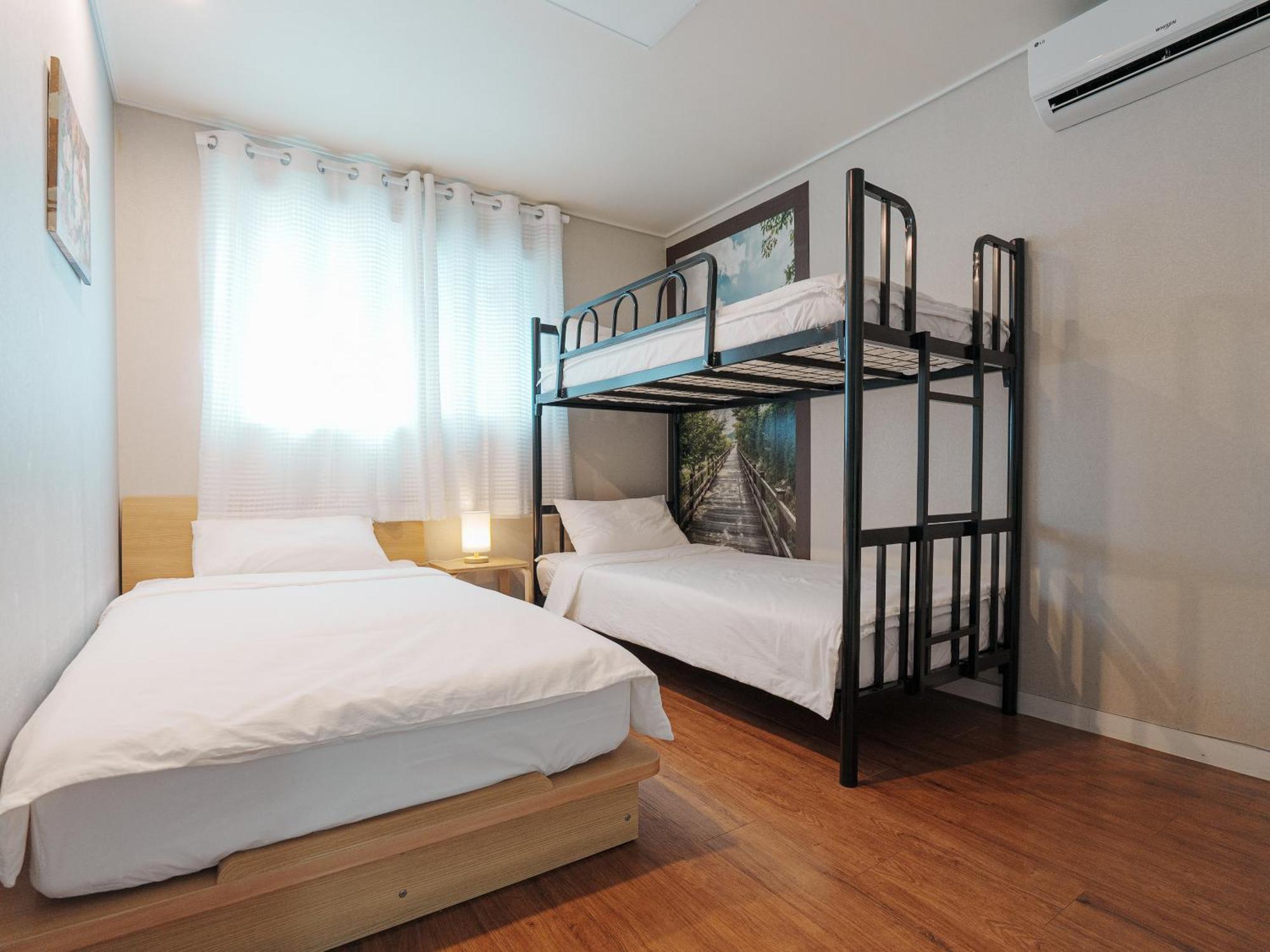 Rain Boots Guest House Инчон Екстериор снимка