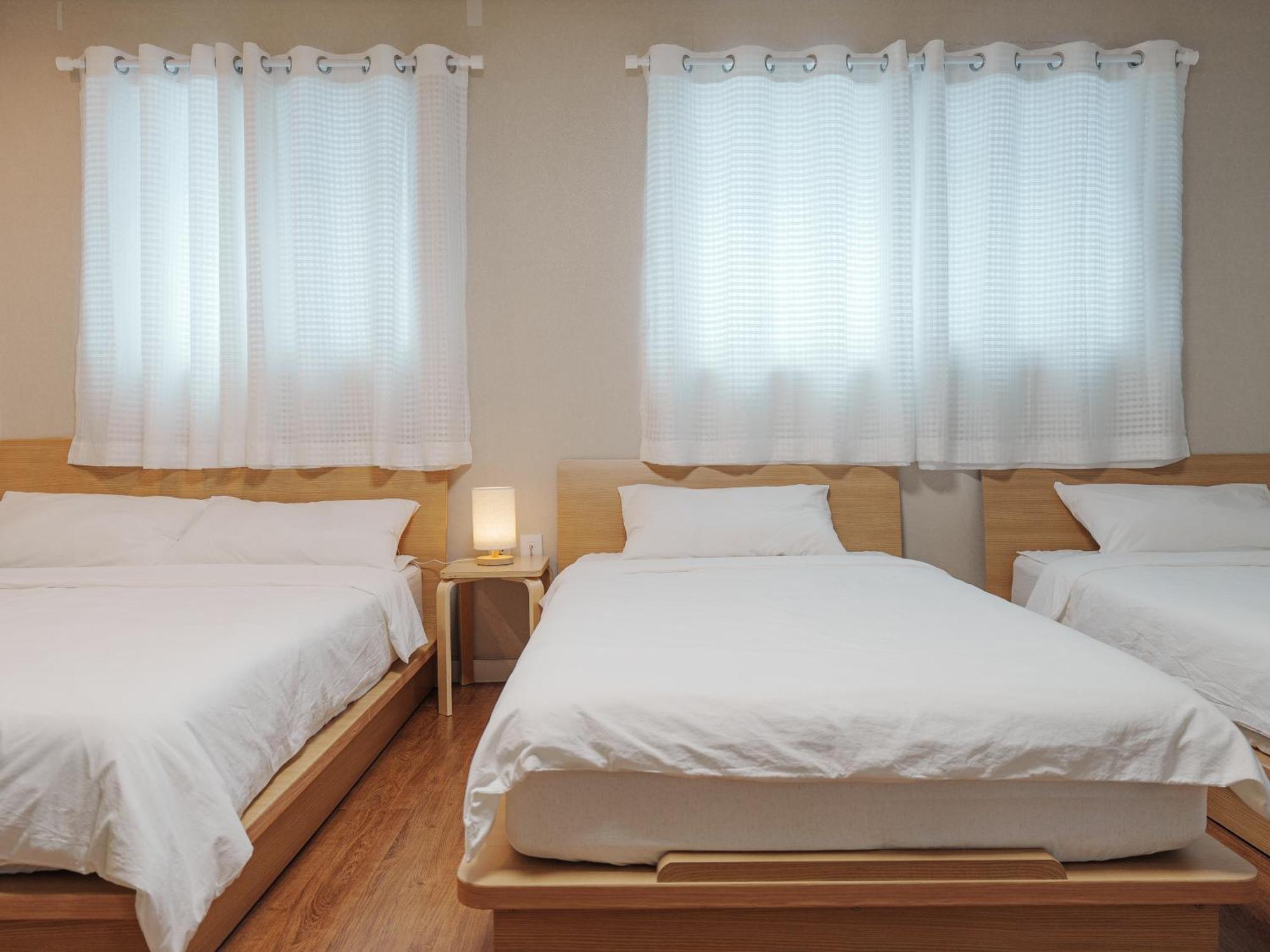 Rain Boots Guest House Инчон Екстериор снимка