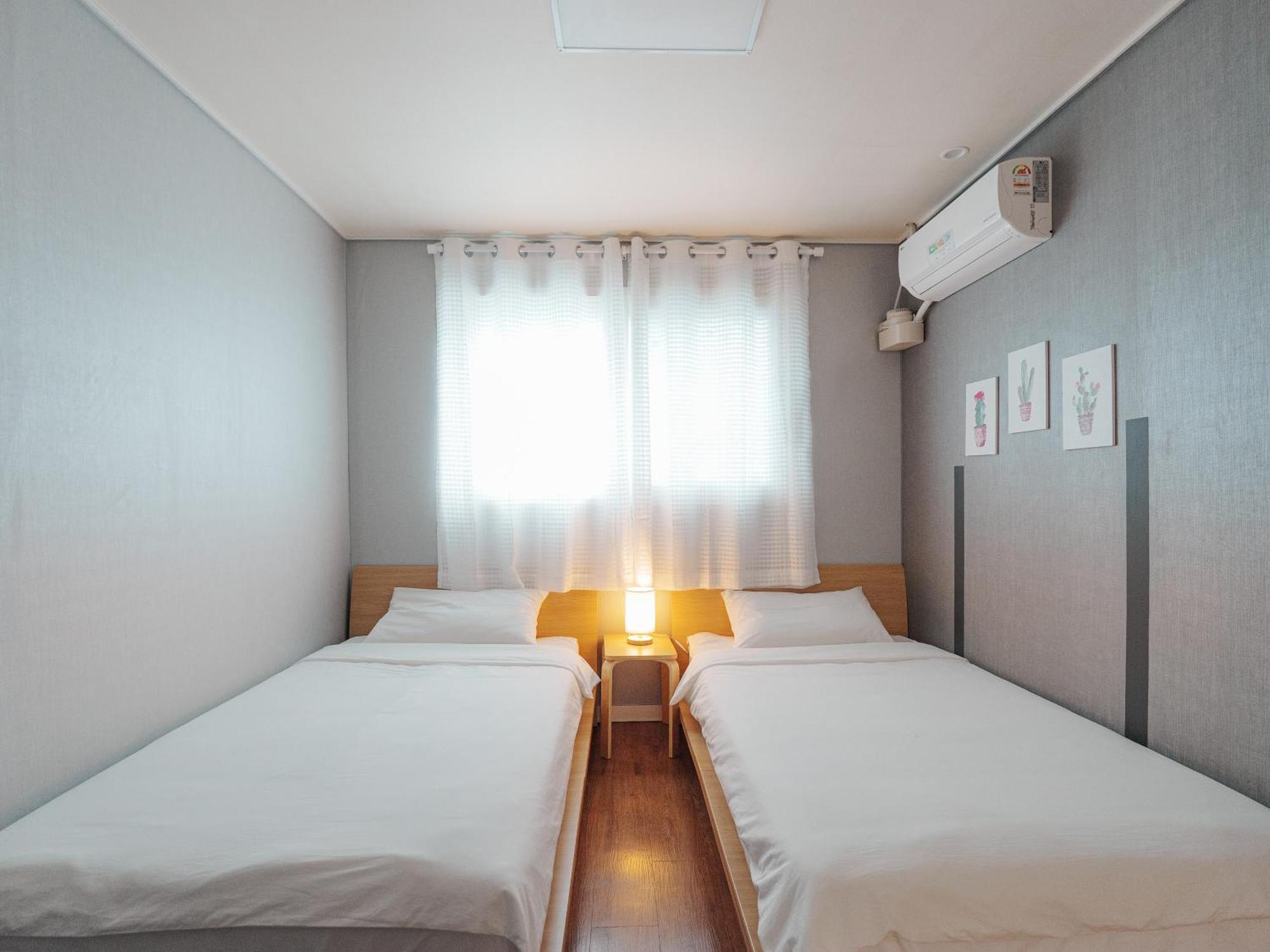 Rain Boots Guest House Инчон Екстериор снимка