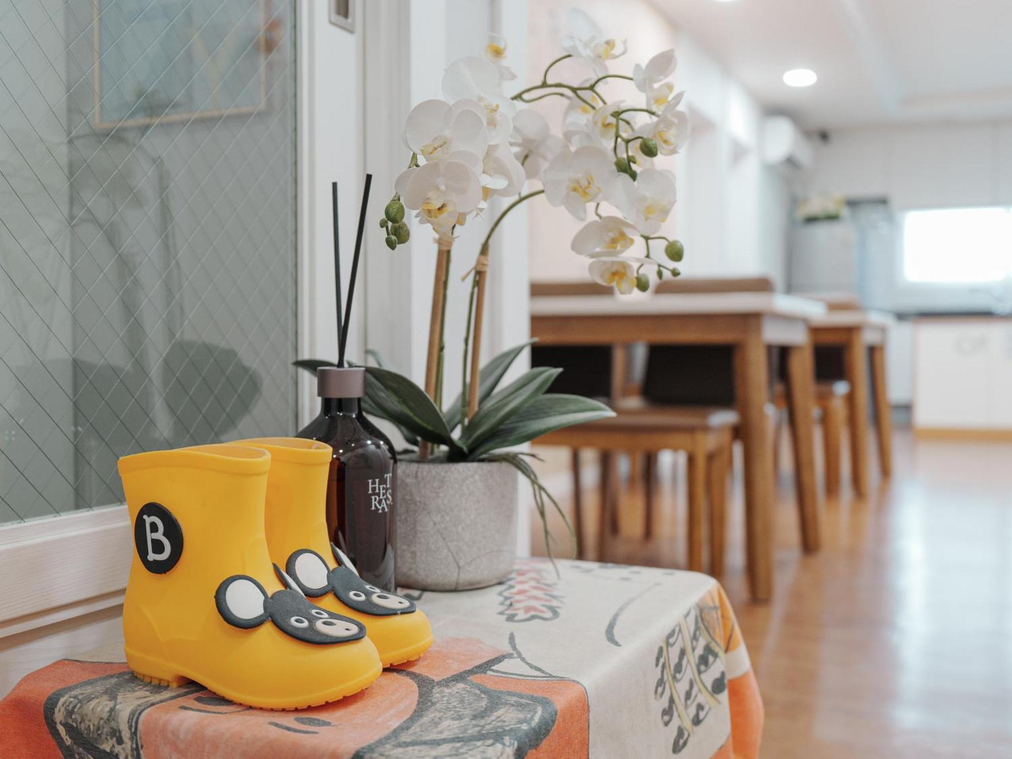 Rain Boots Guest House Инчон Екстериор снимка